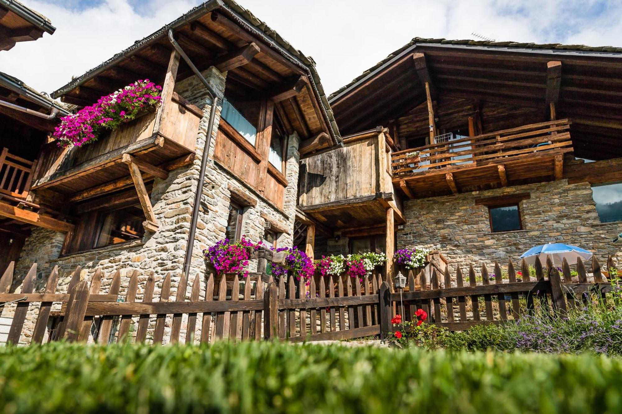 Revivre Village Champorcher Extérieur photo